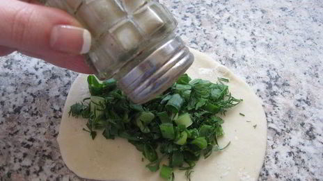 лепешка с зеленью