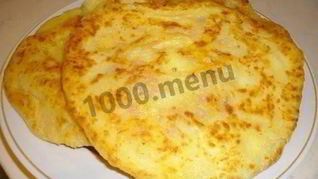 Сырные лепешки на кефире с ветчиной