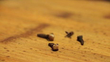 ароматные маффины с яблоками и изюмом