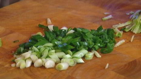 маффины с кабачком, фетой и зеленым луком