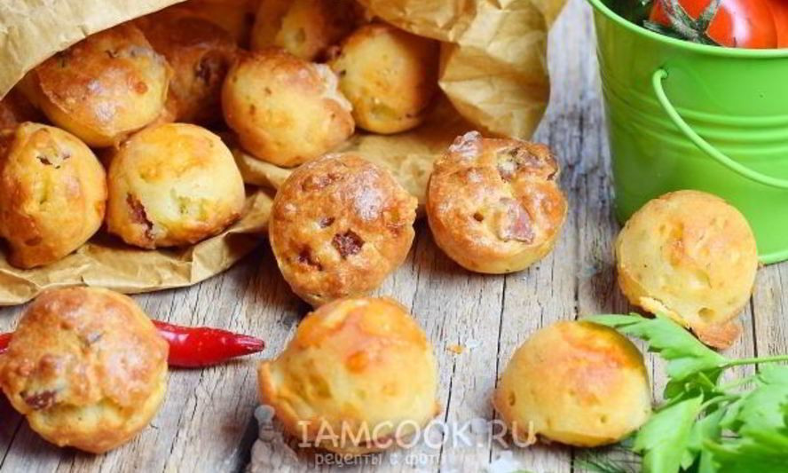 Рецепт маффинов с колбасой и сыром