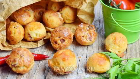 маффины с колбасой и сыром