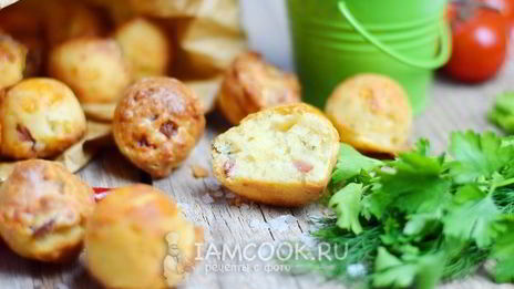 маффины с колбасой и сыром
