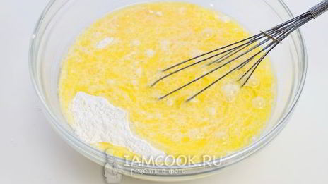 маффины с колбасой и сыром