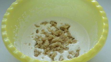 маффины с марципаном и брусникой