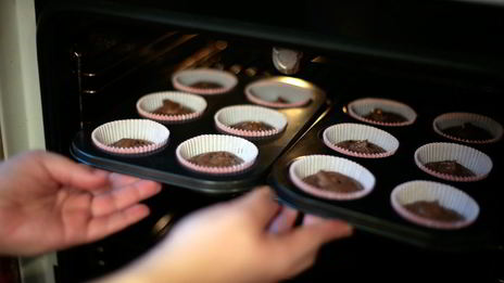 шоколадные маффины с бананом