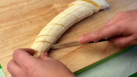 шоколадные маффины с бананом