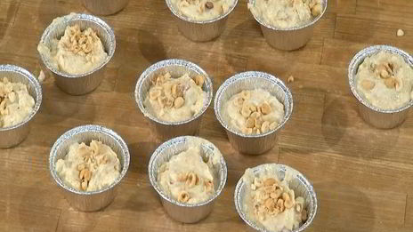 яблочные маффины на кефире с орехами и отрубями