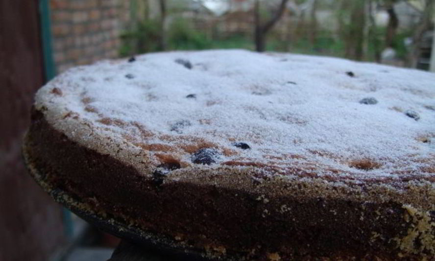 Рецепт манника с черным изюмом