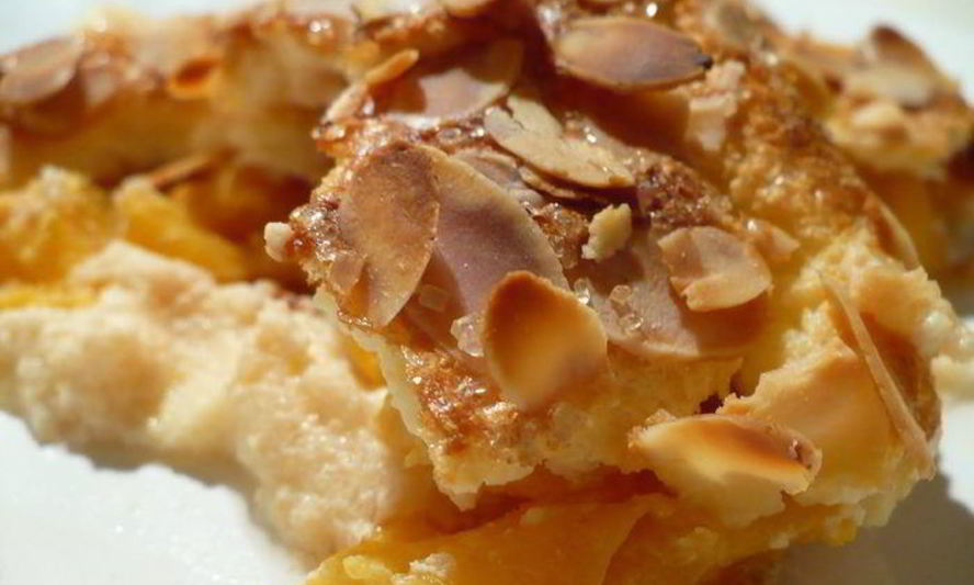 Рецепт манника с персиками