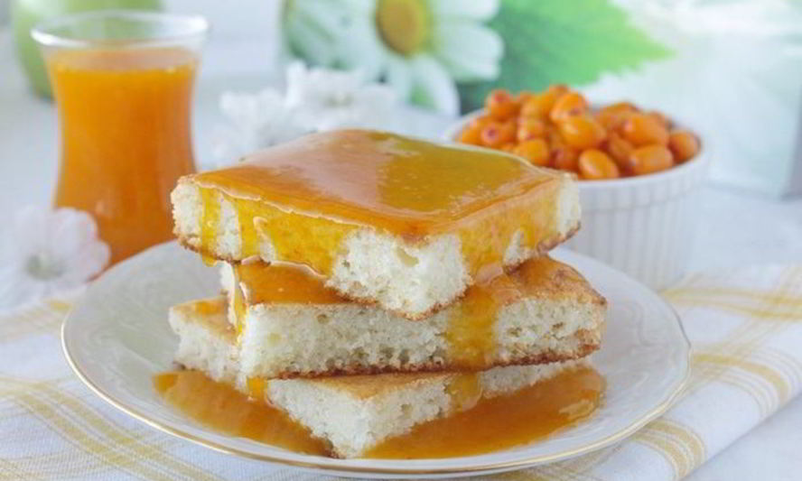 Рецепт манника творожного с облепиховым соусом