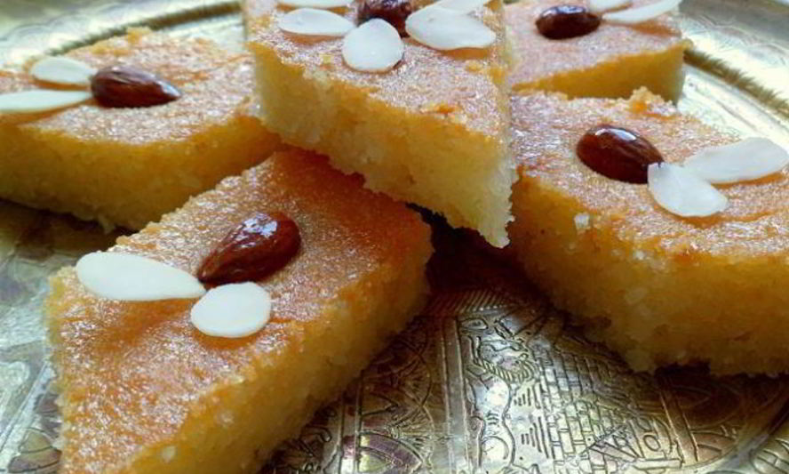 Рецепт намуры — арабского манника, пропитанного сиропом с ароматом роз и флердоранжа