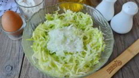 быстрые оладьи из кабачков