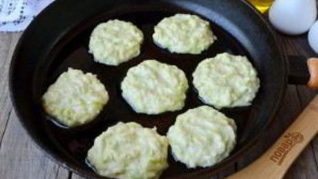 быстрые оладьи из кабачков