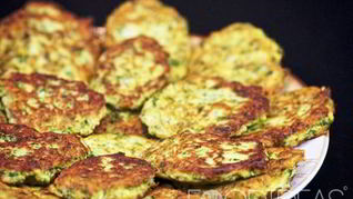 Кабачковые оладьи с манкой