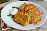 Кабачковые оладьи с морковью и овсяными хлопьями