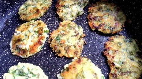 картофельные оладьи зеленые