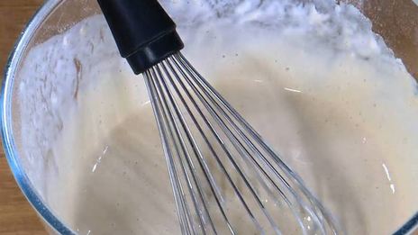 оладушки с сушеной черникой