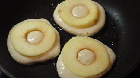оладушки с яблочками