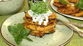 Оладьи из батата с творогом и зеленью