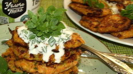 оладьи из батата с творогом и зеленью