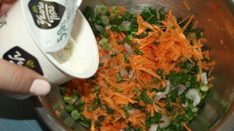 оладьи из батата с творогом и зеленью