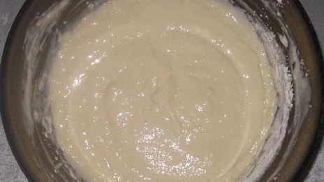 оладьи на кефире с яблоком