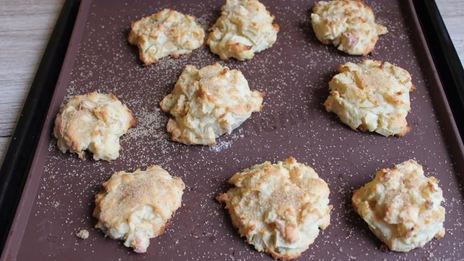 оладьи творожные с яблоками