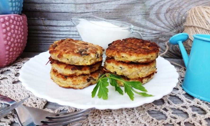 Рецепт овощных оладий с шампиньонами