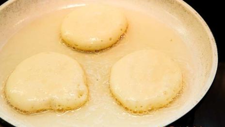 пышные оладьи на кислом молоке