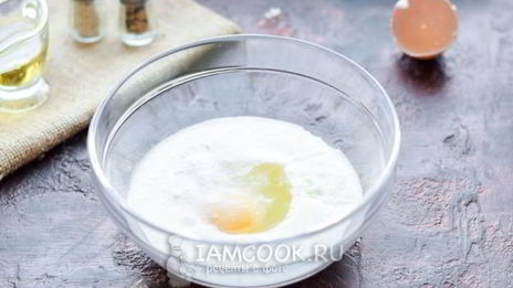 пышные оладьи с манкой на кефире