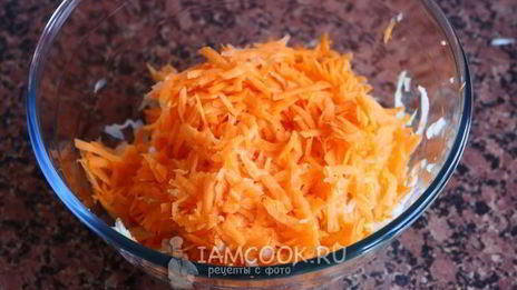 сладкие оладьи из кабачков и моркови