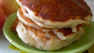 Яблочные оладушки