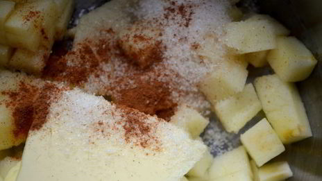 яблочные оладьи с яблочным кремом