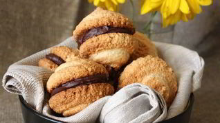 Миндальное печенье с шоколадом