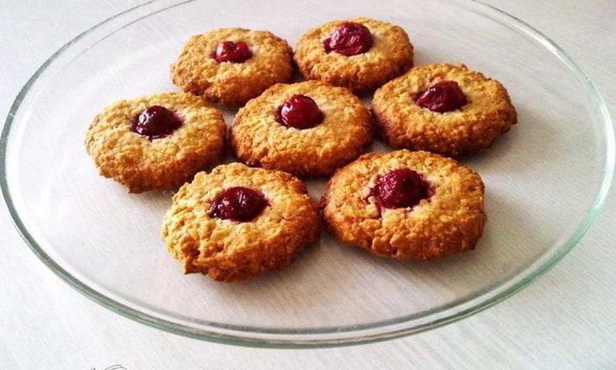 Рецепт овсяного печенья с вишней