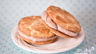 Печенье с мороженым