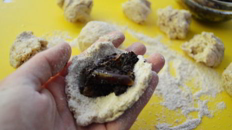 сметанное печенье с финиками и маком