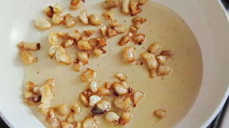 луковый пирог со шпиком и сыром джюгас