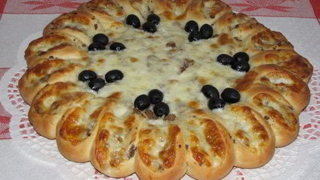 мясной пирог ромашка