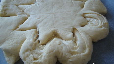 пирог из дрожжевого теста на кефире