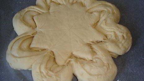 пирог из дрожжевого теста на кефире