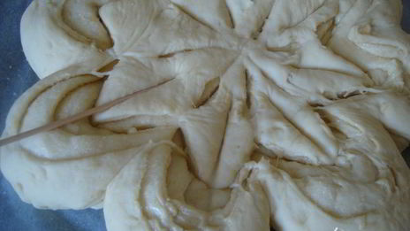 пирог из дрожжевого теста на кефире