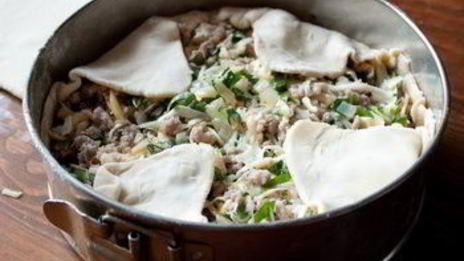 пирог с мясом и сыром
