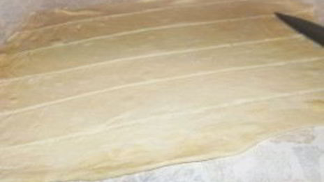 пирог с повидлом из слоеного теста