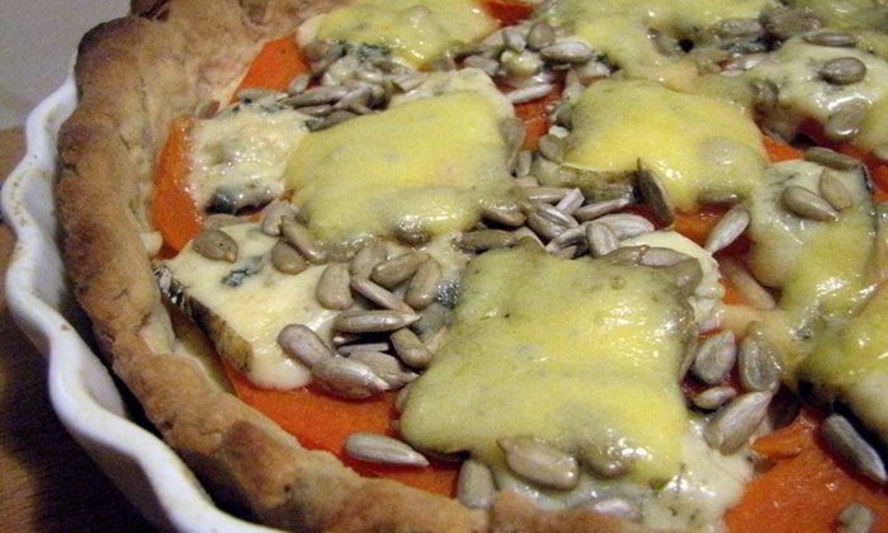 Рецепт пирога с тыквой и голубым сыром