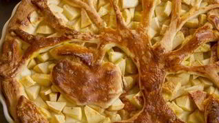 Пироги с яблоками из дрожжевого теста