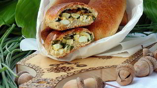 Гречневые пирожки с луком и яйцом