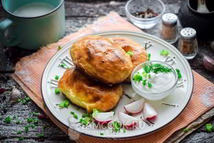 Картофельные пирожки с фаршем