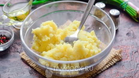 картофельные пирожки с фаршем